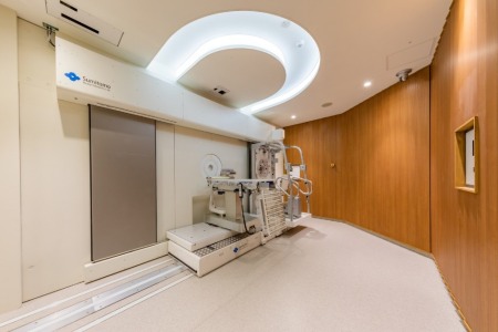 BNCT treatment room and the couch system
