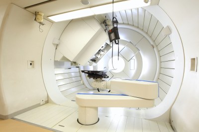 回転ガントリ照射装置：国立がん研究センター東病院